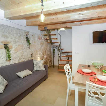 別荘 2 Bedroom In Siracusa *