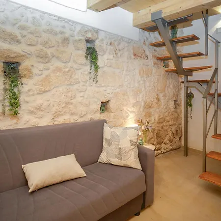 2 Bedroom In Siracusa *