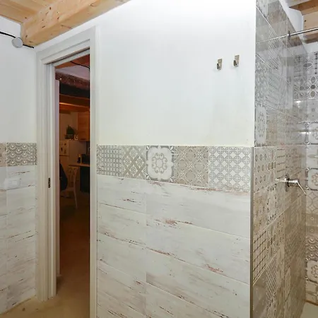 Stunning In Siracusa With Wifi Hébergement de vacances Syracuse